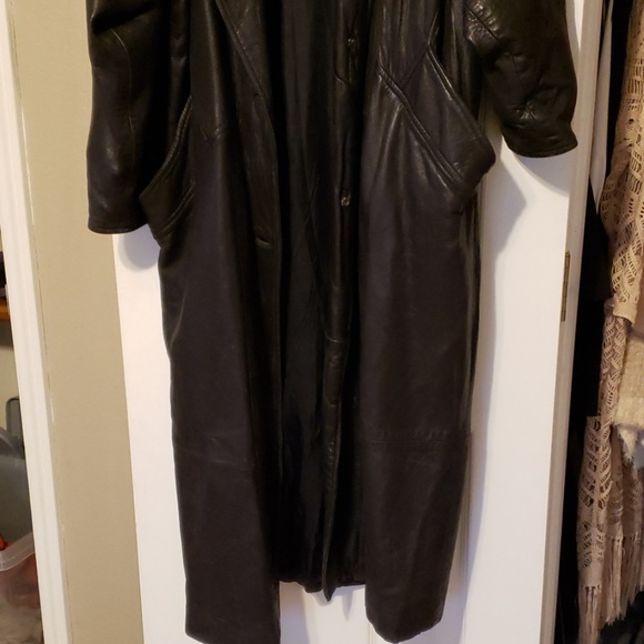 Vintage long women's leather coat - Picture 2 of 6